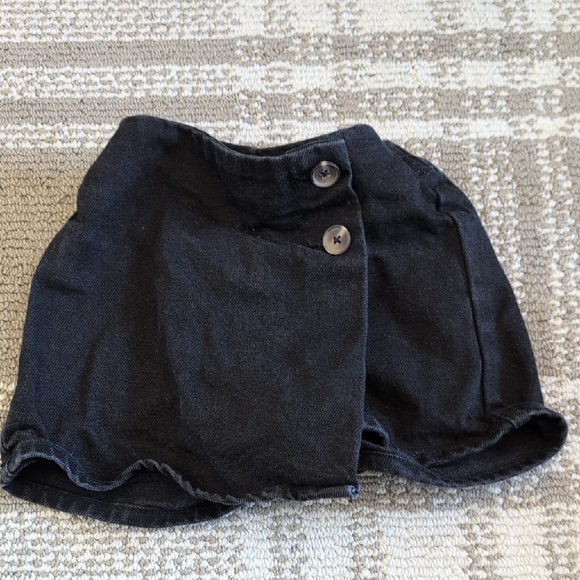 Bundle Of 12 Girls Shorts, Skirts, And Overalls - Picture 10 of 13